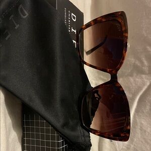 Diff Heidi brown tortoise frame with brown lens